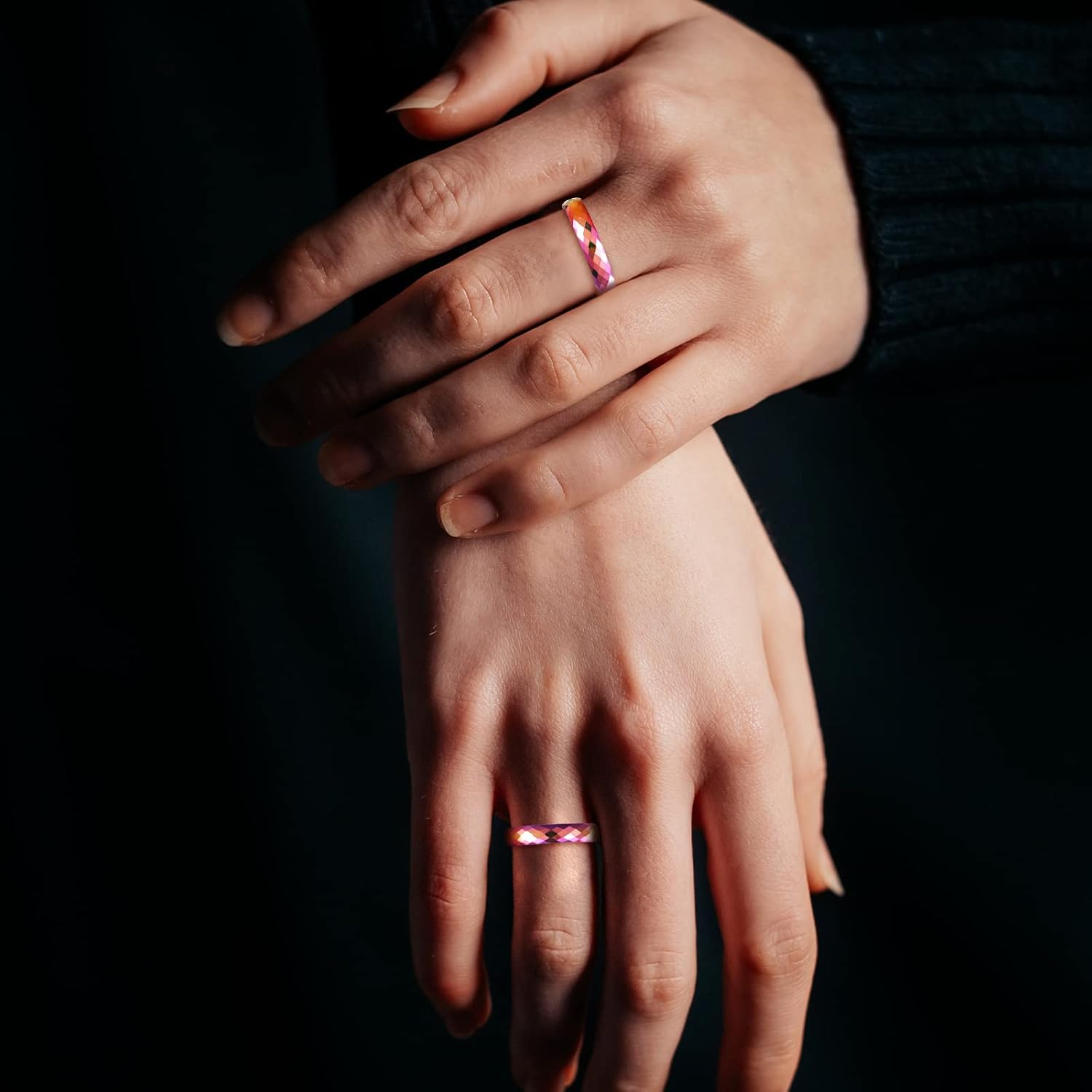 TRUMIUM Tungsten Wedding Rings for Men Women 4MM 6MM 8MM Mens Wedding Band Black/Rose Gold/Gold Plated Rings Hammered Matte Finish Jewelry Comfort Fit Size 5-13