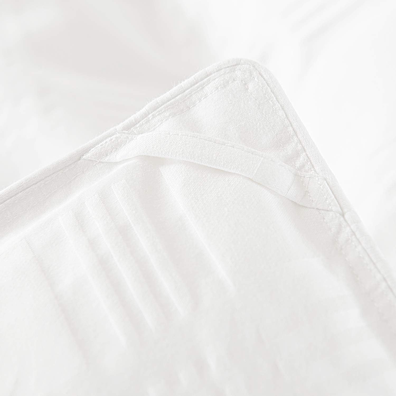 downluxe All-Season White Quilted Comforter Duvet Insert (Queen Size) Solid White 600 Thread Count 650+ Fill Power 100% Cotton Shell Down Proof with Tabs
