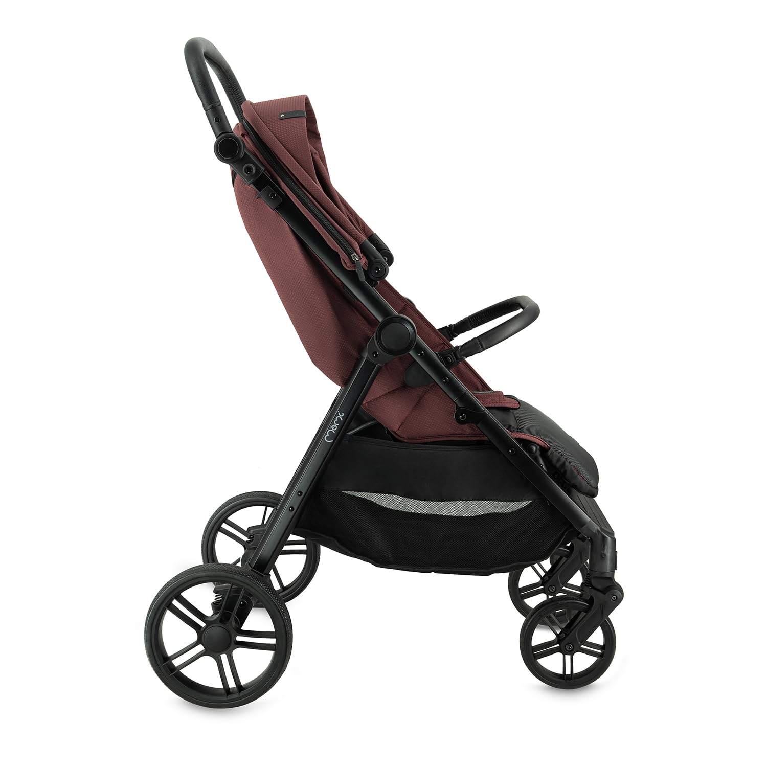 Il passeggino MoMi CLARA a partire da 6 mesi, fino a 22 kg di peso corporeo, cinture di sicurezza a 5 punti, coprigambe, portabicchieri, cestino per la spesa, borsa, zanzariera, telo parapioggia