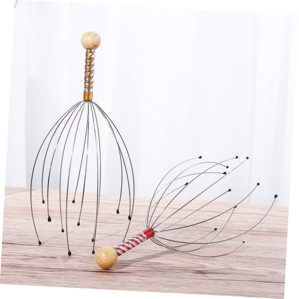 Healeved Masajeador de Cabeza y Cuero Cabelludo Forma de Tentáculos, 6 Piezas, Acero y Madera, Diseño de Puntos de Presión, Ligero, para Masaje Relajante