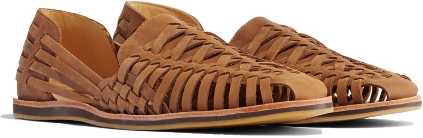 Groom here. I'm getting married on a beach in a few months - what kind of  shoes (if any) should I wear? : r/weddingplanning