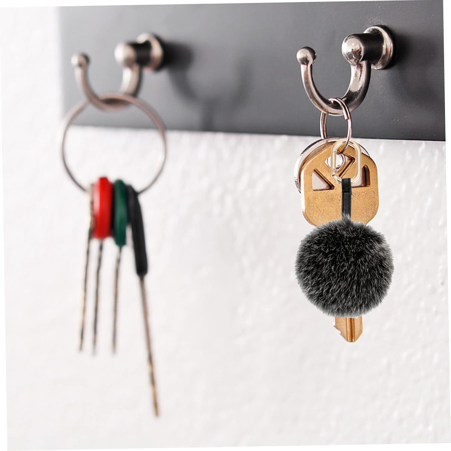 6pcs Alloy Snap Hooks Durable Spring Clips for Keychains Dog Collars and DIY Projects Heavy-Duty Easy to Use Lightweight Clips for Secure Attachment