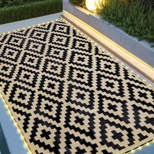 SAND MINE Reversible Mats with Led Strip Lights Plastic Straw Rug Modern Area Rug Large Floor Mat for Outdoors Patio Backyard Deck Picnic Camping Black & Beige 6 x 9