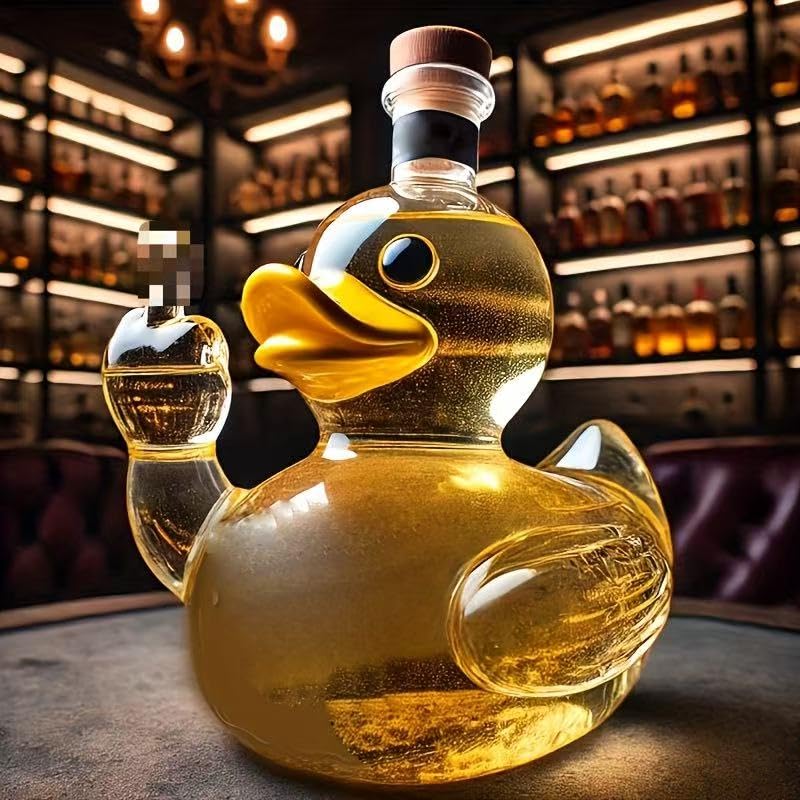 Duck Shaped Whiskey Decanter, Uniquely Designed Whisky Decanter, 10.14 Ounce Mini Portable Spirits Bottle Essential for Outdoor Excursions and Festive Gatherings, Home Decor
