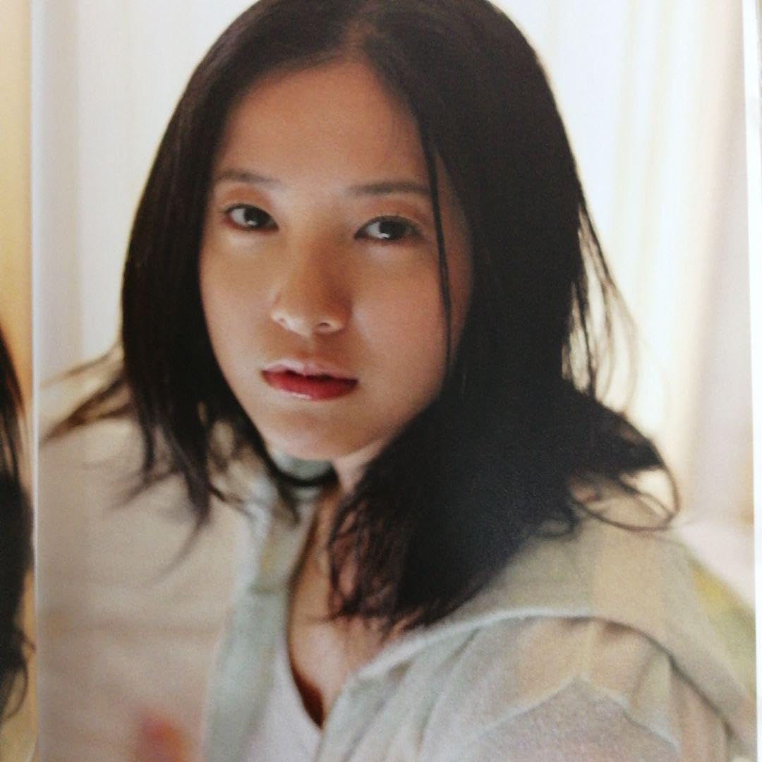 Amazon.co.jp: 初版吉高由里子写真集UWAKI : おもちゃ