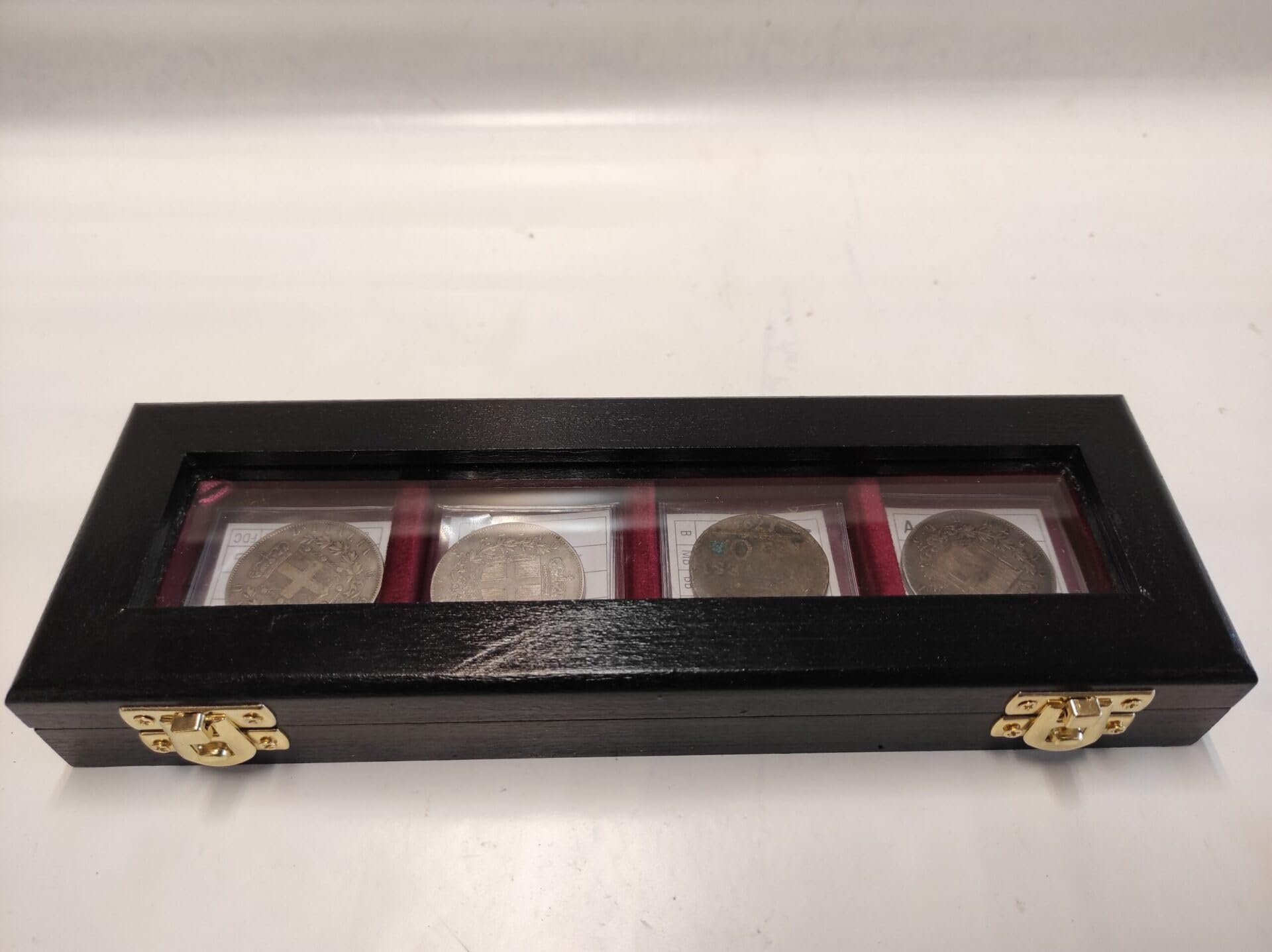 Cofanetto in legno per monete e medaglie 4 caselle 50x50 mm con vetro 3 mm e velluto italiano, numerato e certificato, espositore da collezione artigianale – Coins&More