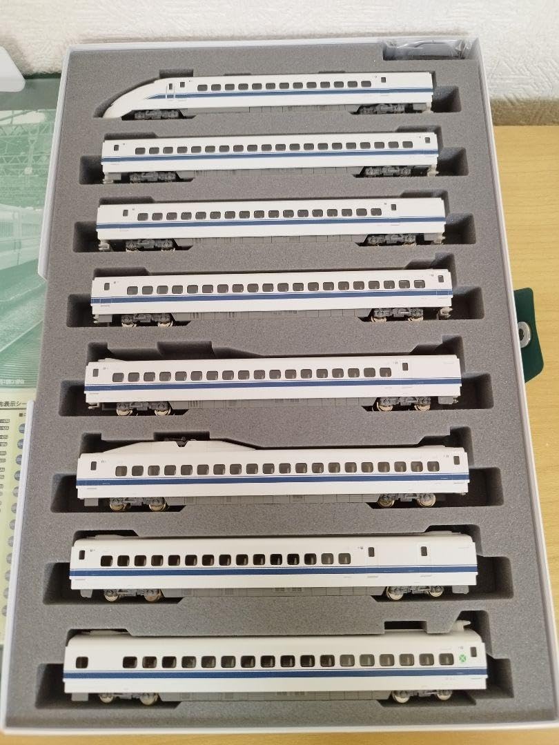 模型製作用品 kaito LCDモデル 1/18 ランドクルーザー300 ZX ホワイト : キッドボックス