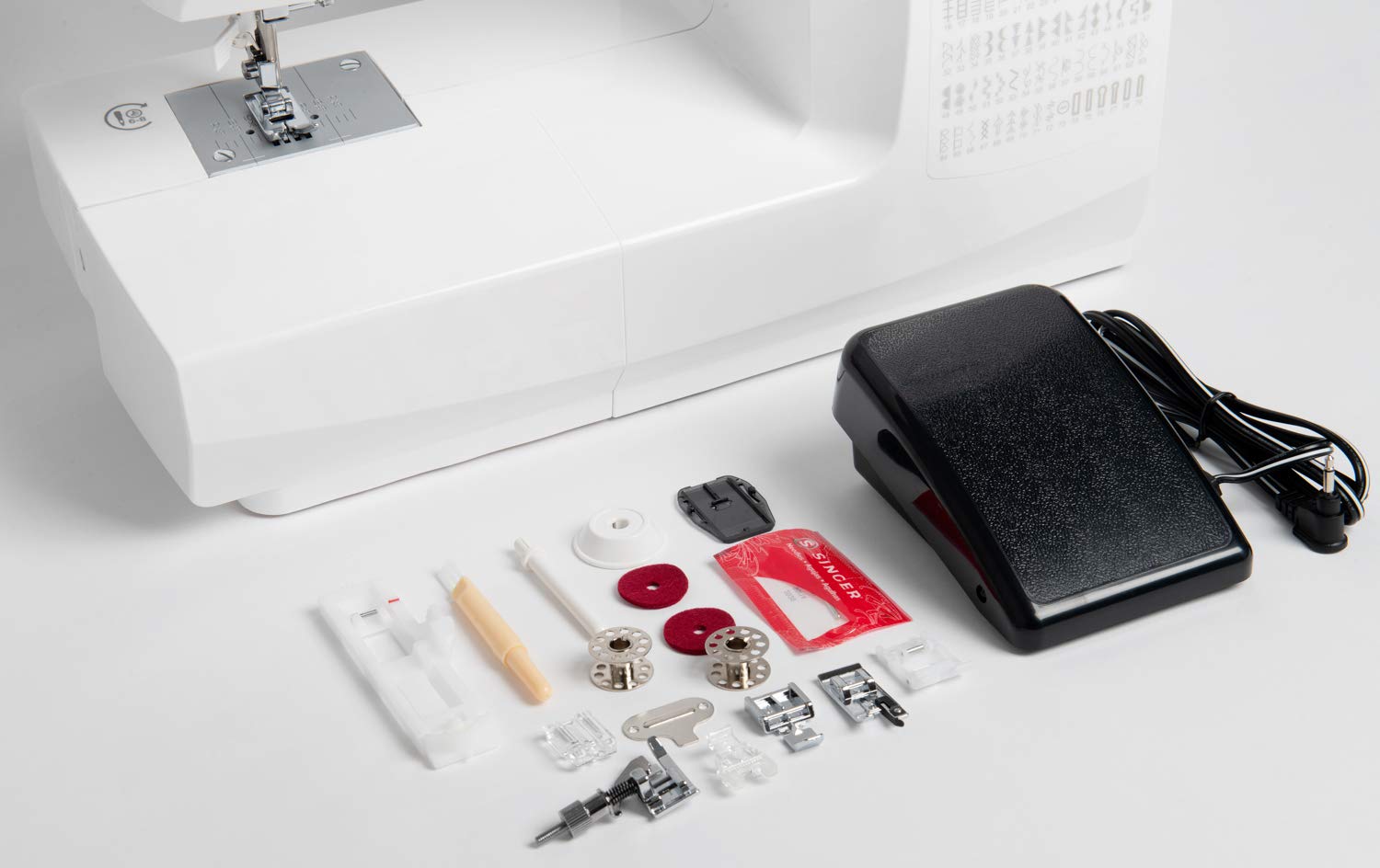 Singer Haute Couture (Alta Moda) Macchina da Cucire Elettronica Edizione Esclusiva, 80 Punti di Cucitura, Cucitrice Portatile Elettrica Professionale Automatica, 6 asole automatiche in 1 passaggio