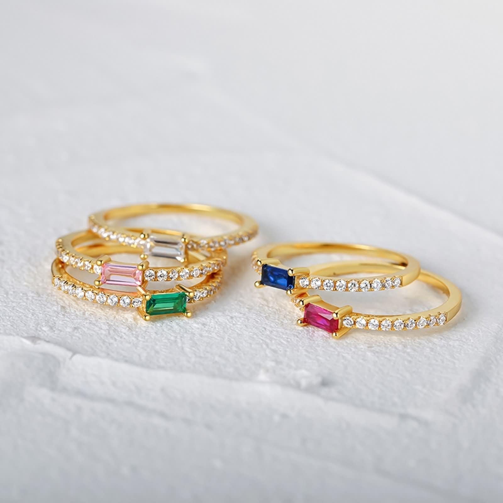 Anillo de Alianza de Oro Amarillo 9K/14K/18K Mujer, Rectángulo con Zafiro Creado y Moissanita, Anillos de Oro Amarillo Compromiso Mujer