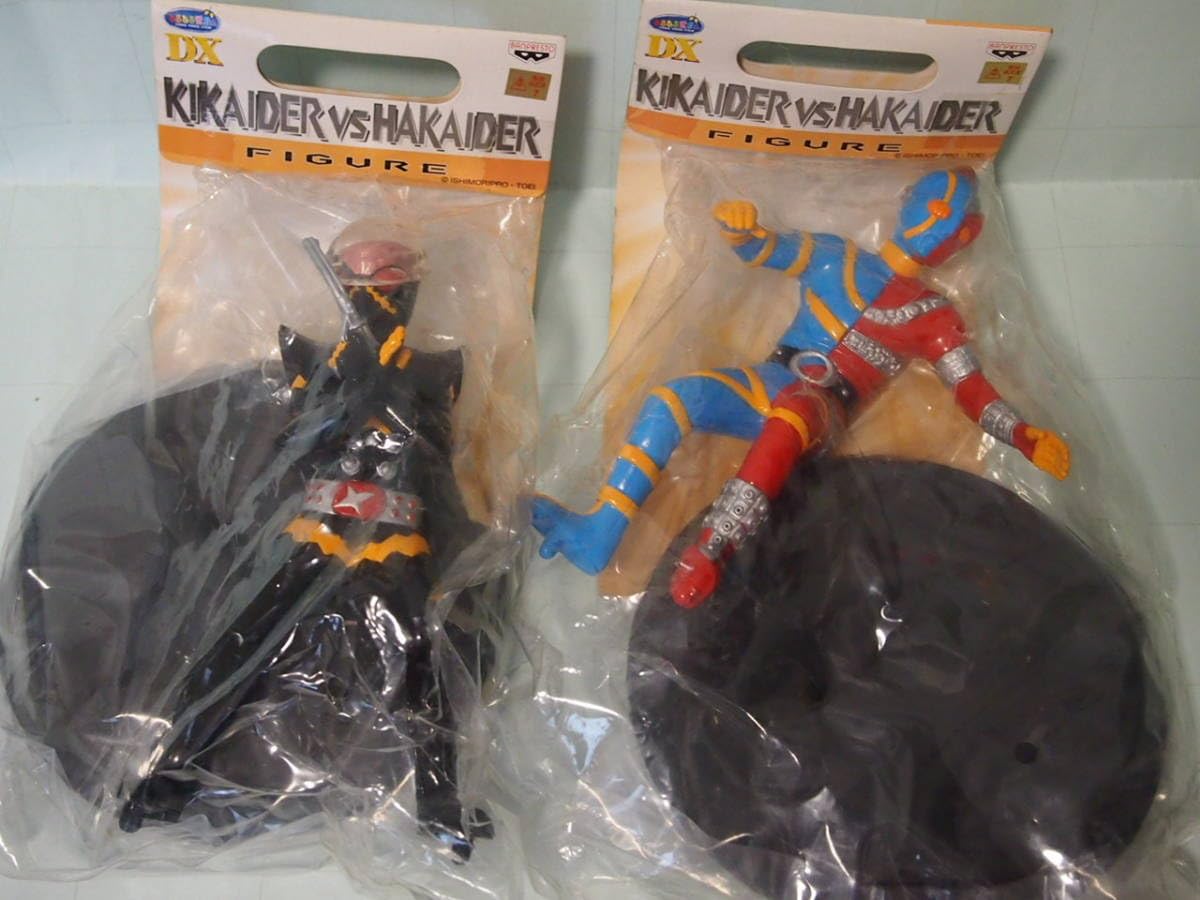 Amazon.co.jp: △ キカイダー＆ハカイダーフィギュア : ホーム＆キッチン