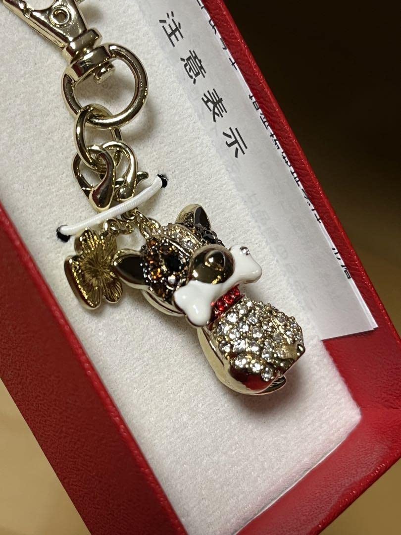 JAL限定　干支　キーホルダー　チャーム　戌　酉　未　アビステ　ABISTE Amazon.co.jp: ABISTE アビステ JAL 干支チャーム いぬ 犬 : ファッション