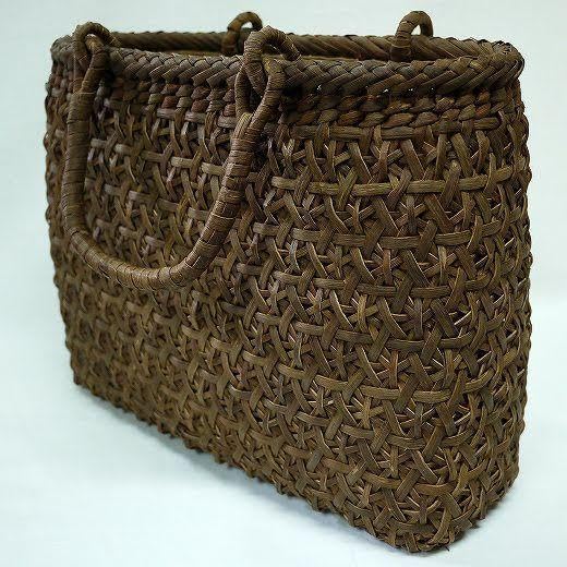 最高級 国産山葡萄 花模様 かごバッグ 国産柿渋染め内布 定価23万円 最高級 国産山葡萄 花模様 かごバッグ 国産柿渋染め内布 定価23万