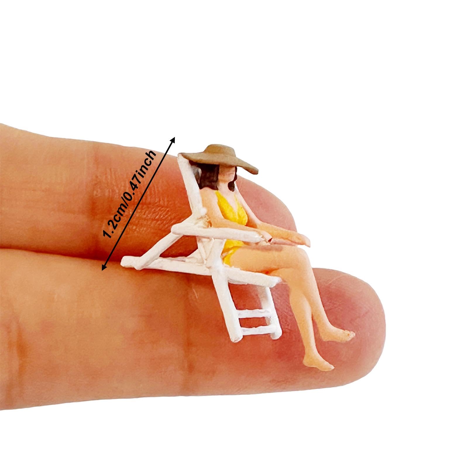 2 Figurines Miniatures de Vacances à La Plage à L'échelle 1/64, Figurines de Femmes et de Chiens