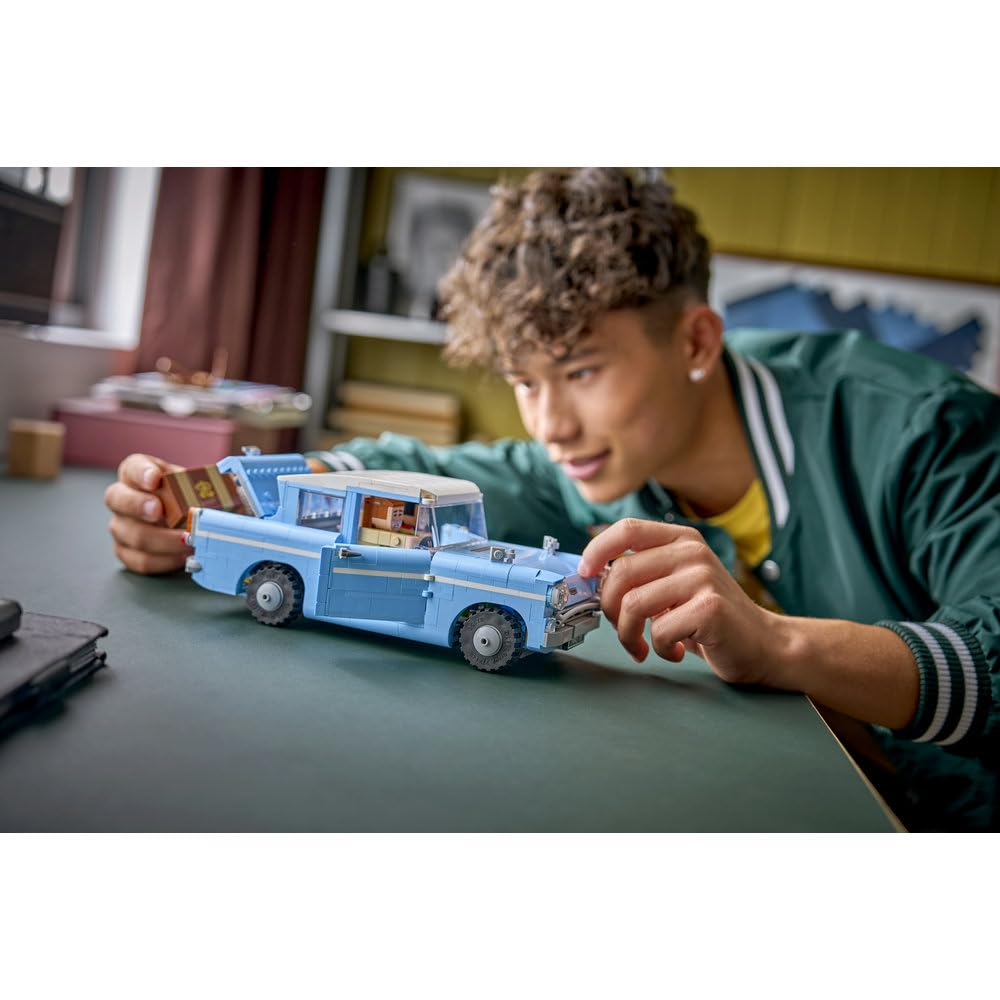 LEGO Harry Potter Zaczarowany latający Ford Anglia 76470 | Kolekcjonerski model samochodu, zestaw konstrukcyjny, prezent dla fana Harry’ego Pottera 14+, dla nastolatków, 868 elementów