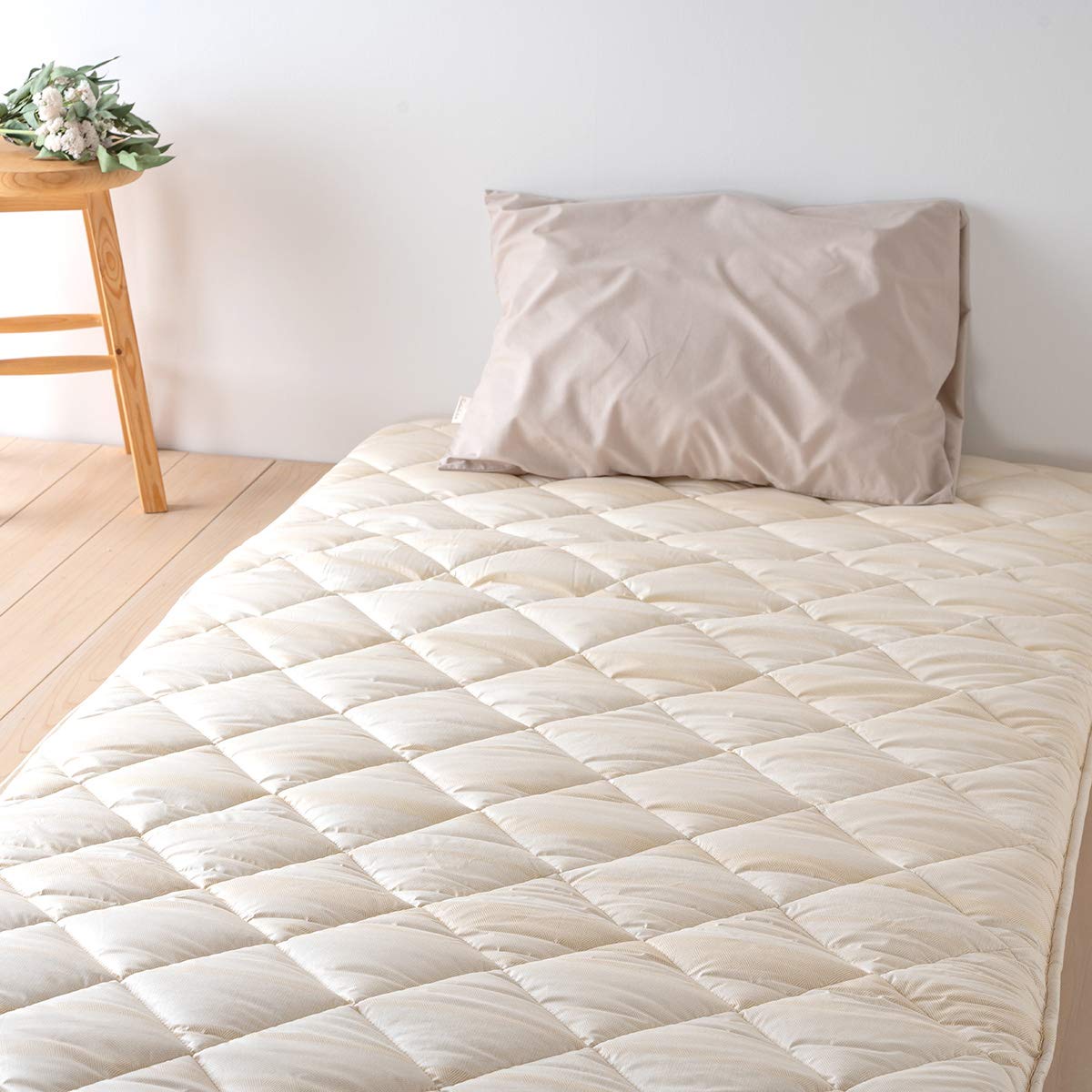 Amazon｜西川 軽量 多針 敷布団 セミダブル 防ダニ加工 軽いので