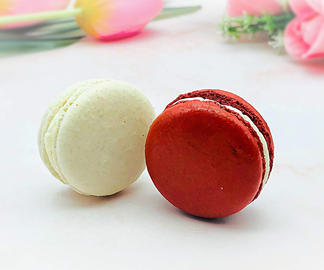 MacaronCentrale Gluten-Free Vanilla Buttercream & Red Velvet Macarons Value Pack - 6 Handmade Treats