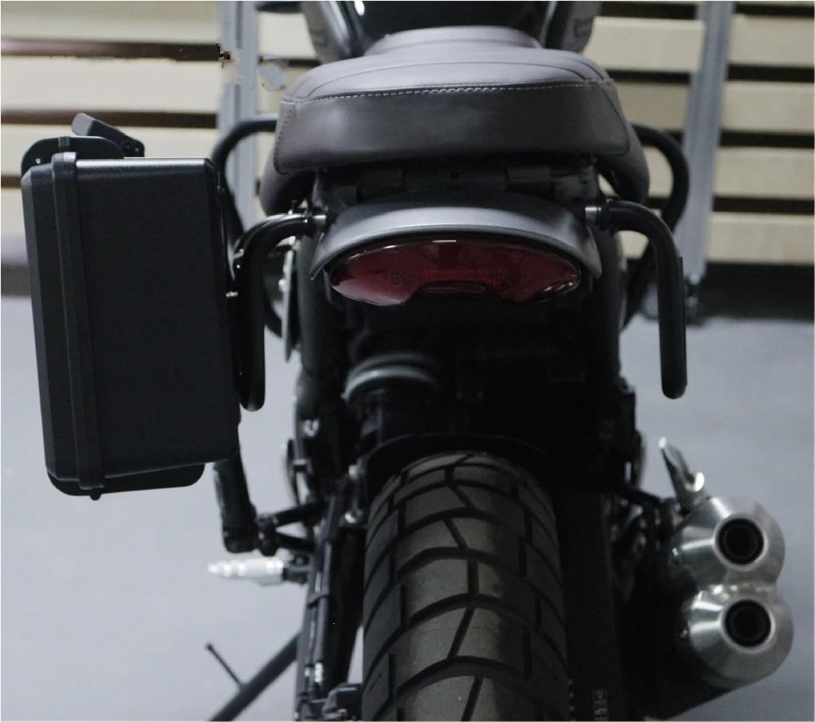 Uchwyt Topcase Speed T4 Scrambler 400X 2024-2025 Tylny bagażnik
