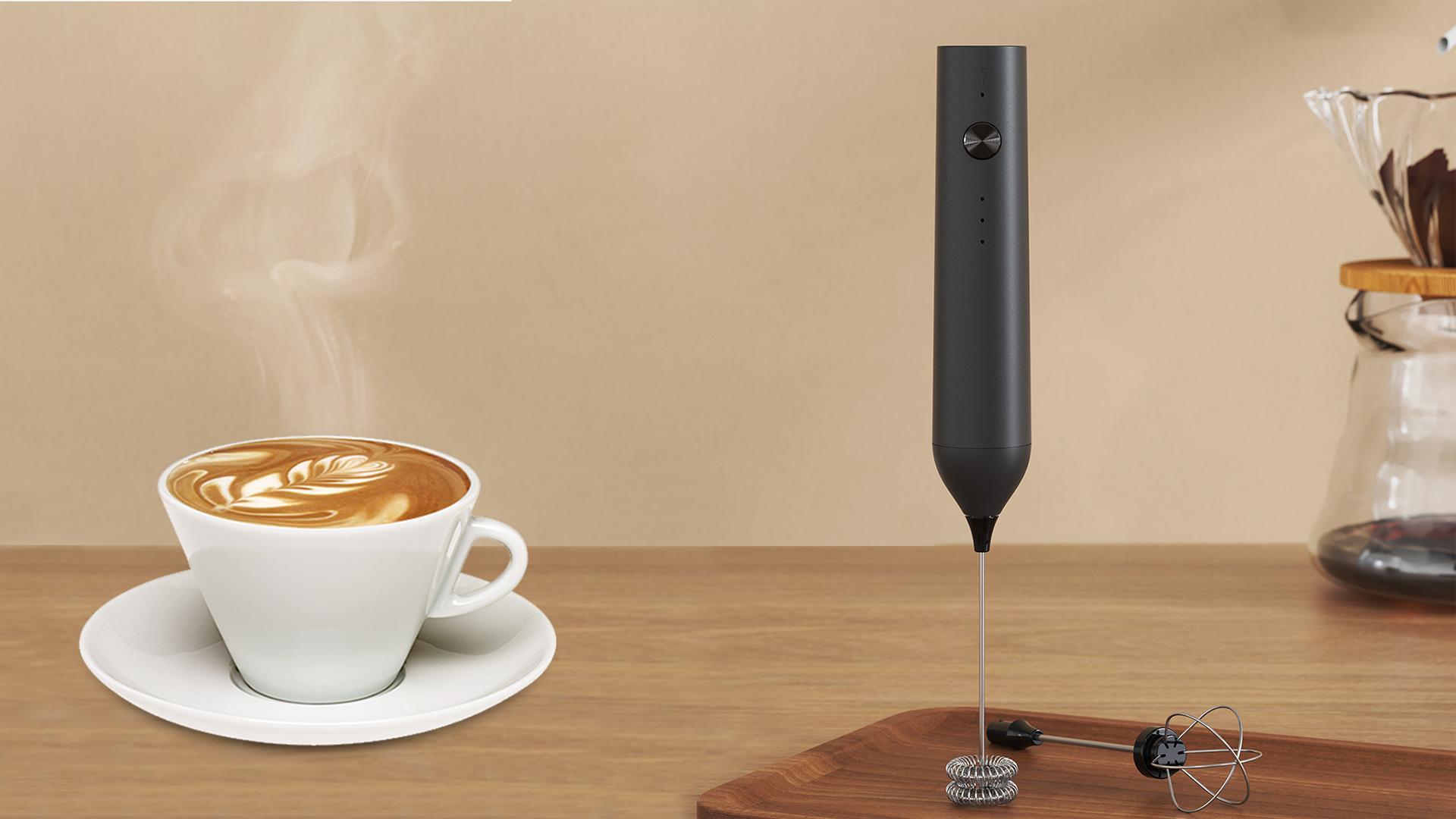 Amazon.co.jp: ミルクフォーマー 充電式 電動 ミルク泡立て器 - 2つの