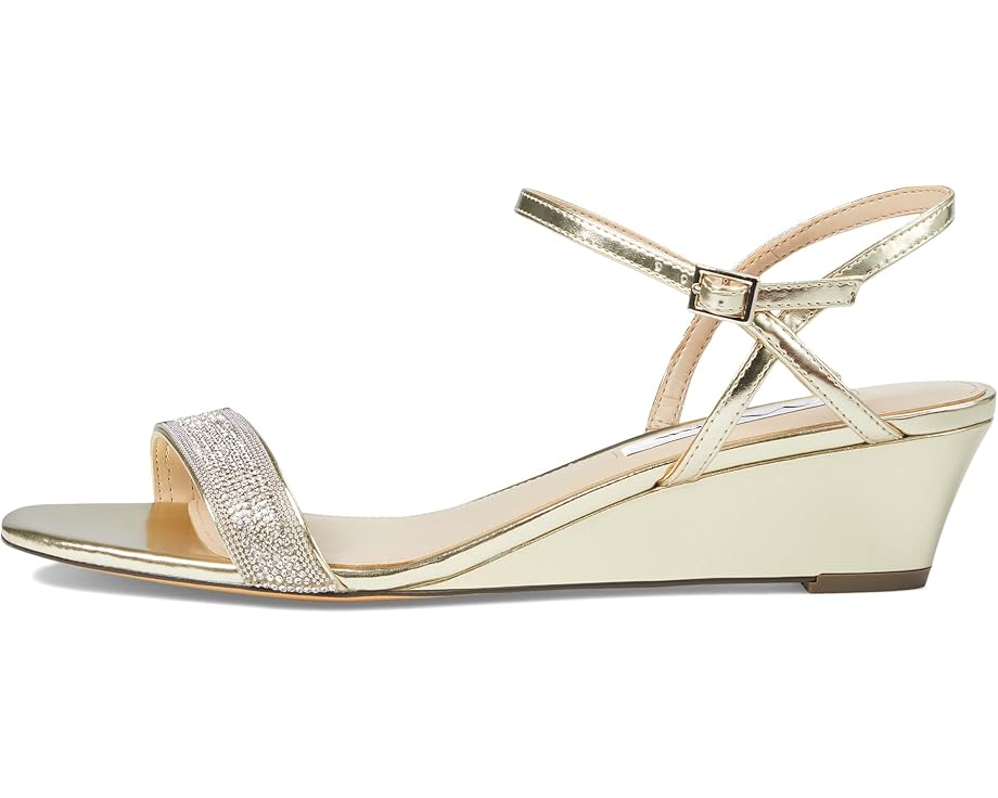 Nina Viola - Left View