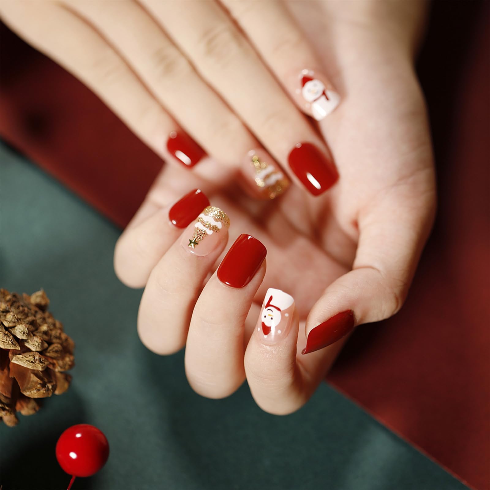 24PCS Christmas Press on Nails Xmas Short Fake Nails Cute Fingernails with Snowman And Christmas Tree Pattern Design Glossy Acrylic Nails for Women or Girls