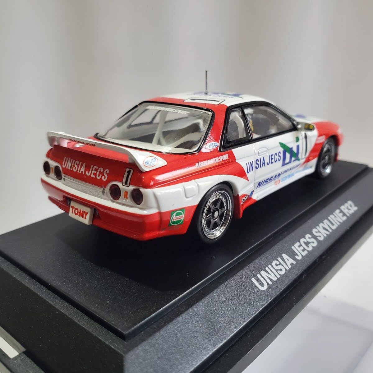Amazon.co.jp: EBBRO TOMICA 1/43 UNISIA JECS SKYLINE GT-R 1993