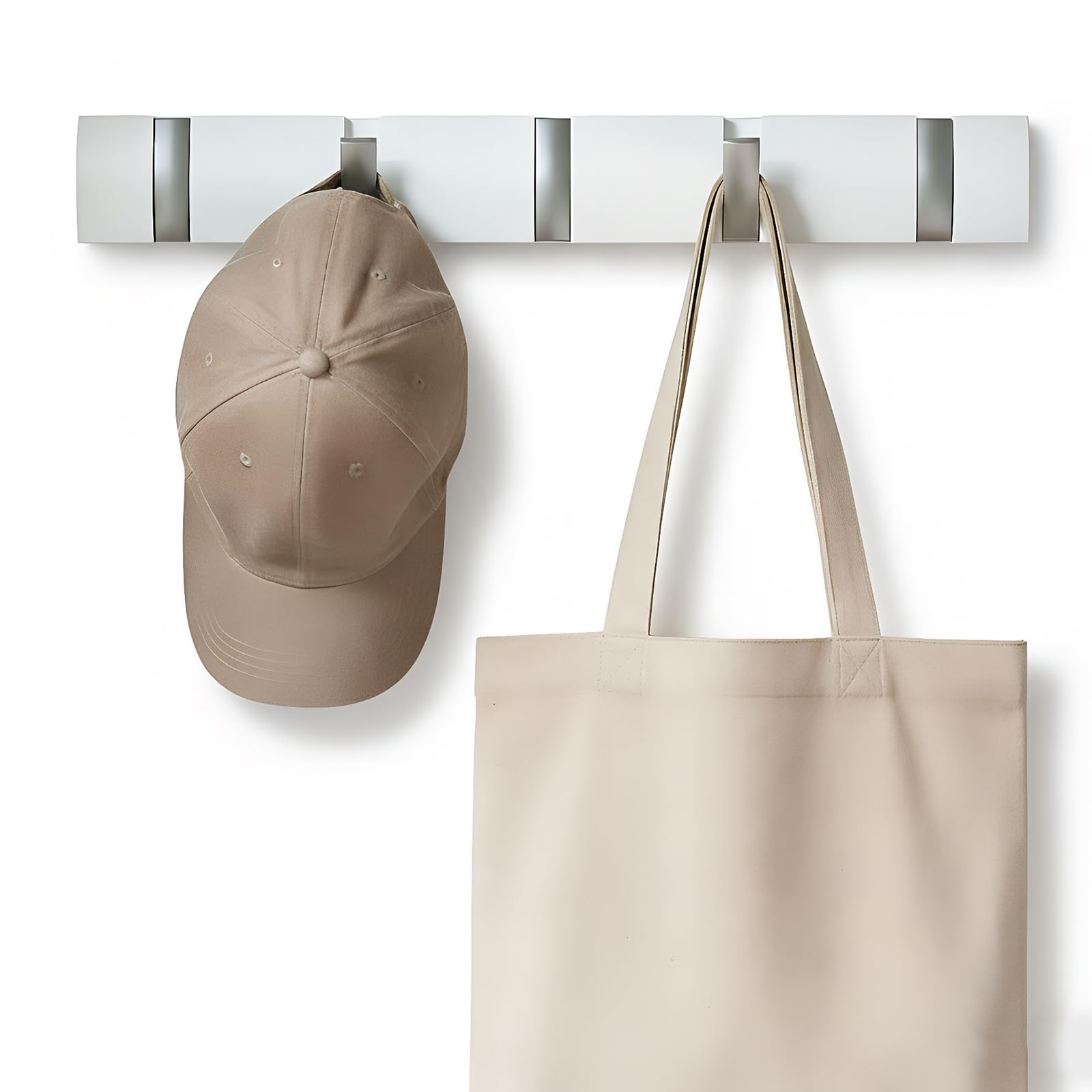 Perchero de pared autoadhesivo ideal para ordenar bolsos y abrigos en el recibidor