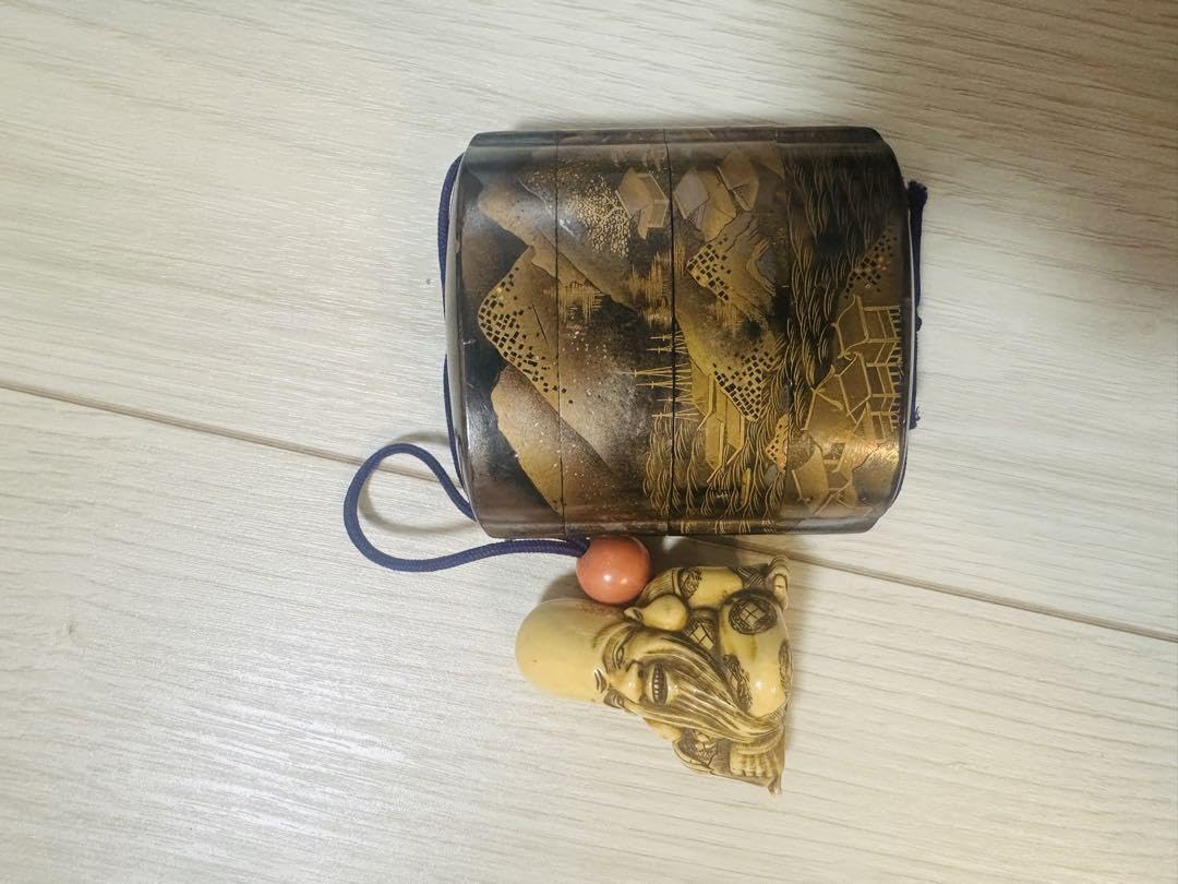 Amazon.co.jp: 印籠 福禄寿着き 象のツノ 漆器 : おもちゃ Amazon.co.jp: 印籠 福禄寿着き 象のツノ 漆器 : おもちゃ