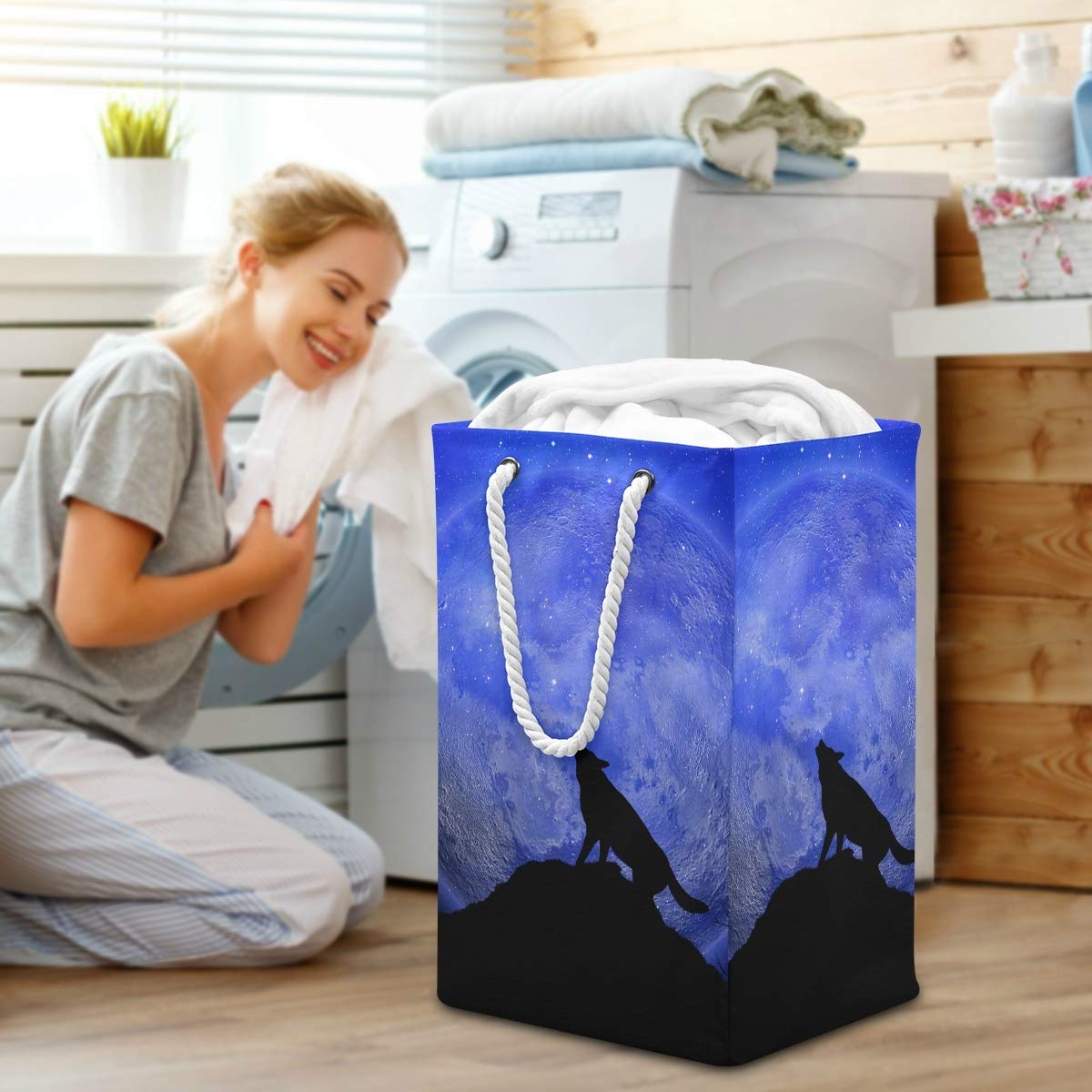 Bolsa de lavandería grande con asas de transporte para ropa sucia de Halloween Lobo aullando Luna