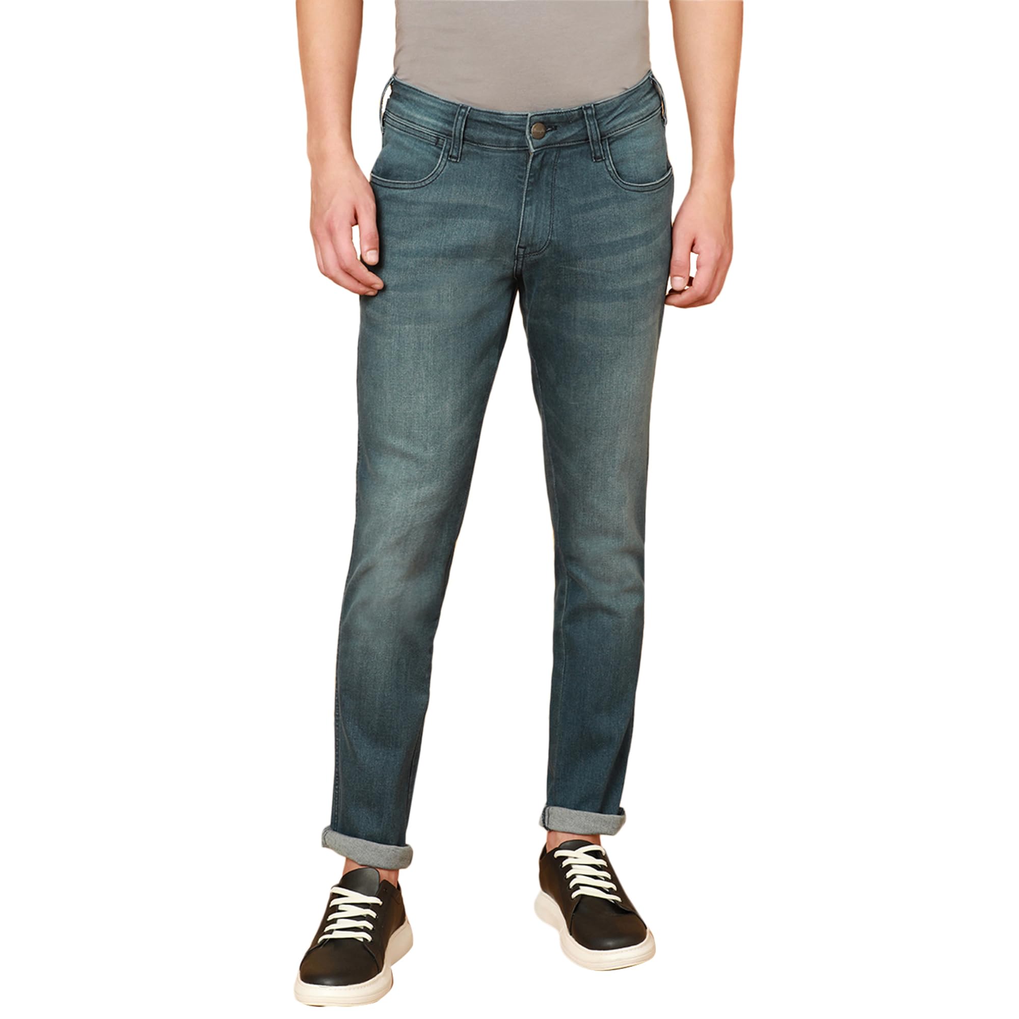 WranglerMen's Skanders Slim Fit Low-Rise Jeans