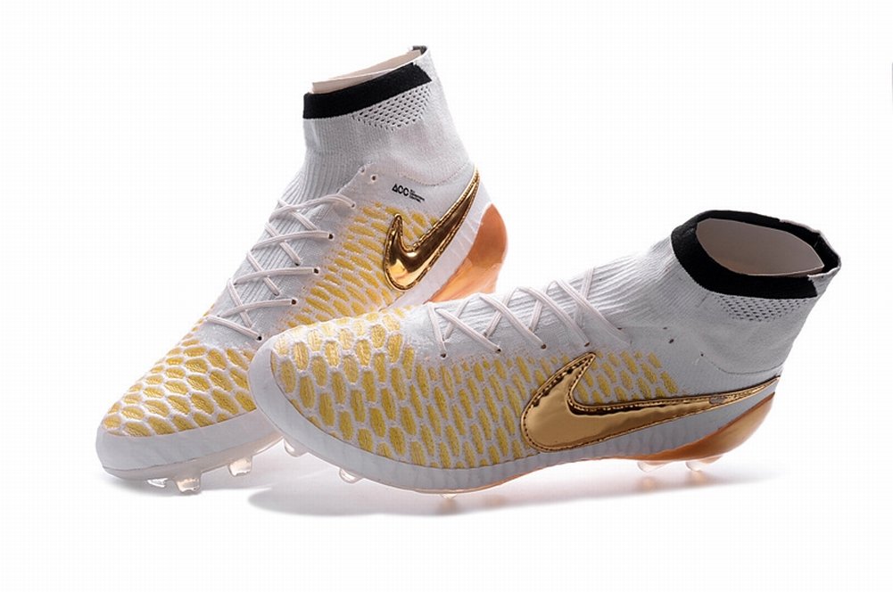 Deborah Botas Hombres de fútbol Zapatos de fútbol Magista Obra FG con Acc