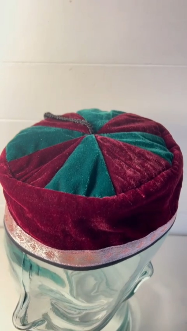 Cappellino Da Fumo In Velluto E Lana Fatto A Mano &ndash; Taglia 58 Cm, Colore Marrone E Verde, Nepal