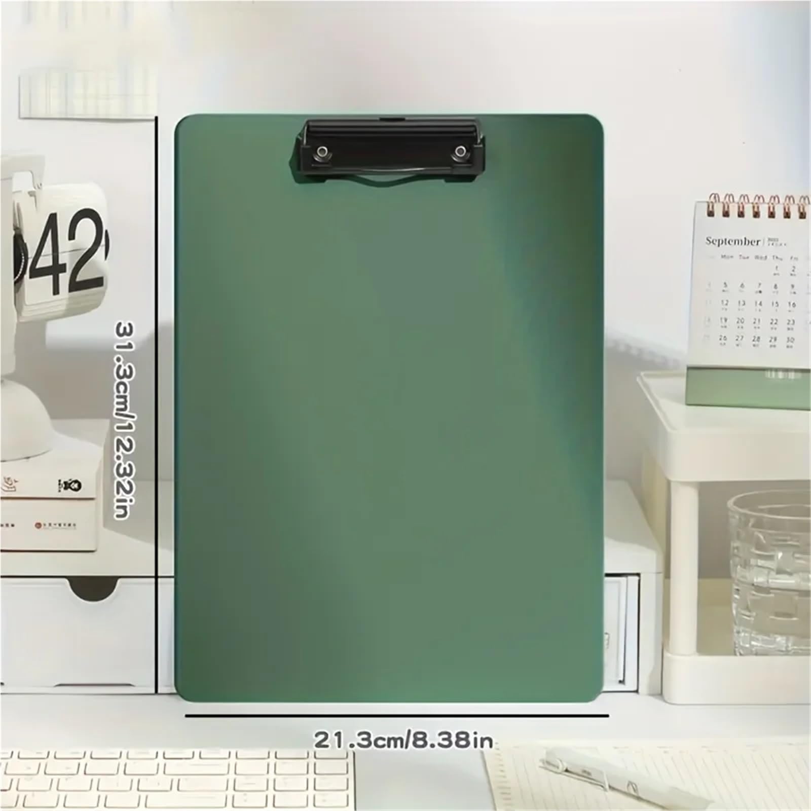 Klemmbretter 2 Sets mehrfarbige, stabile Schreibtafel, A4, Schreibtischunterlage für Schule, Heimstudio und Büro