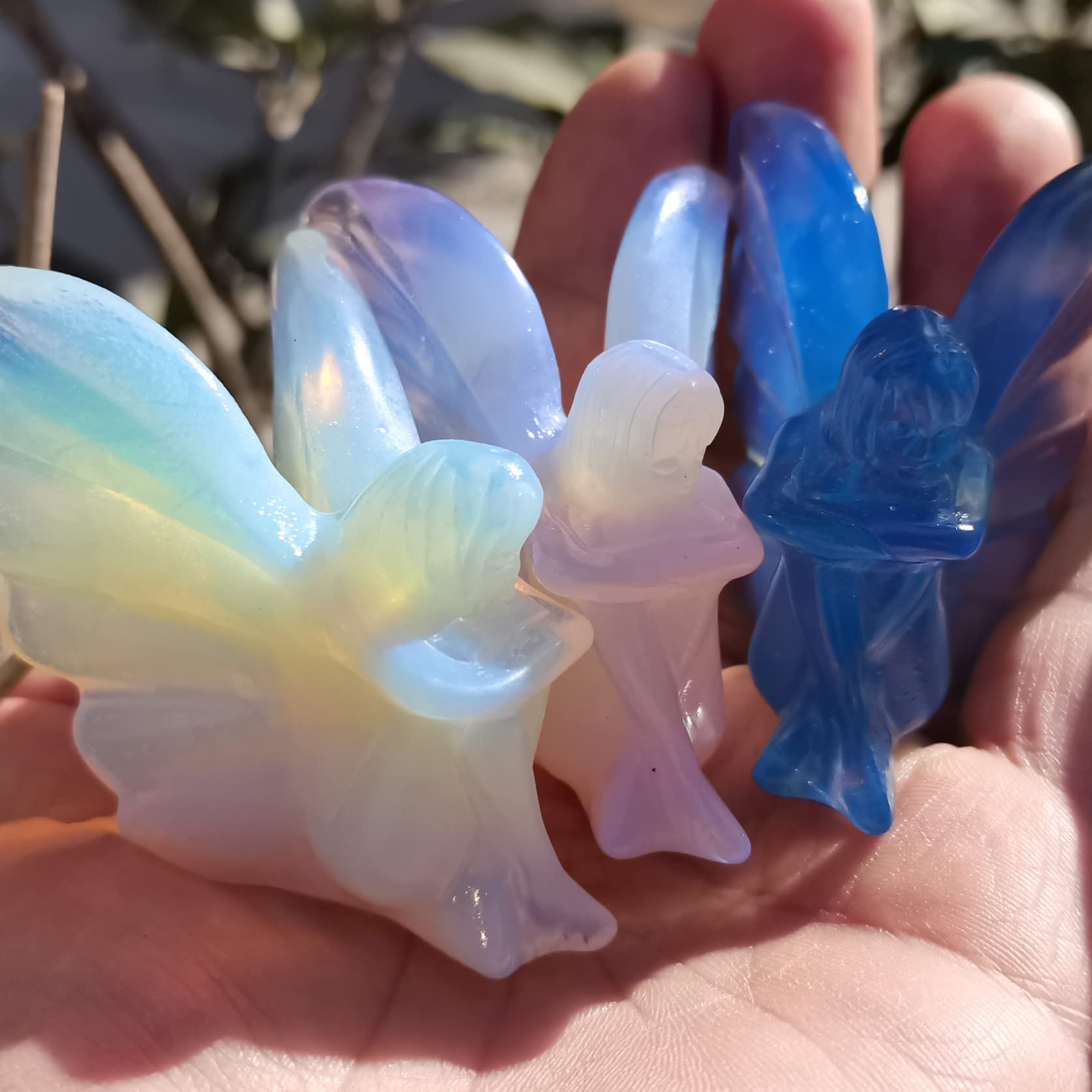 Amazon.co.jp: 天然水晶 クリスタルストーン素敵な蝶の妖精の置物