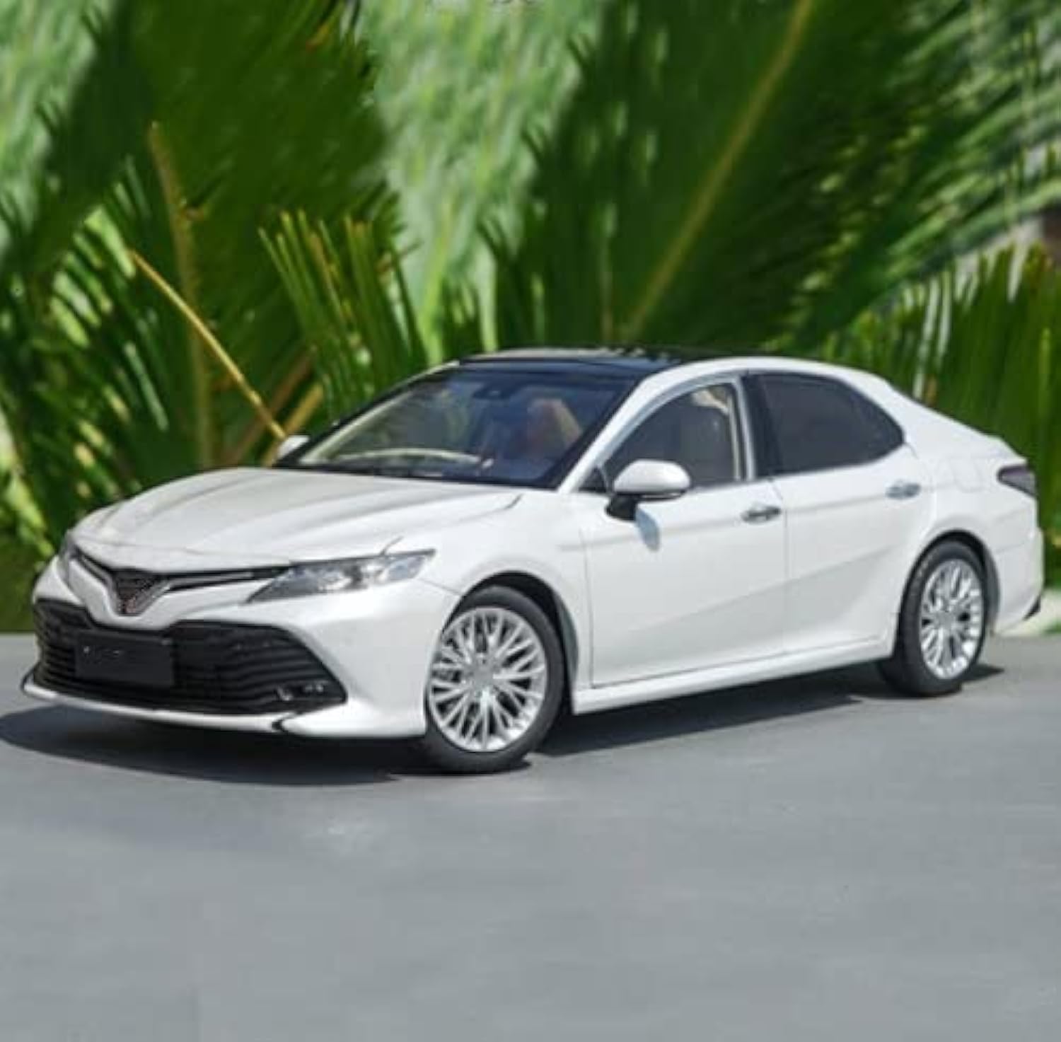 GAIIIA 1/18 Scale For Toyota For Camry 8th Generation Diecast
