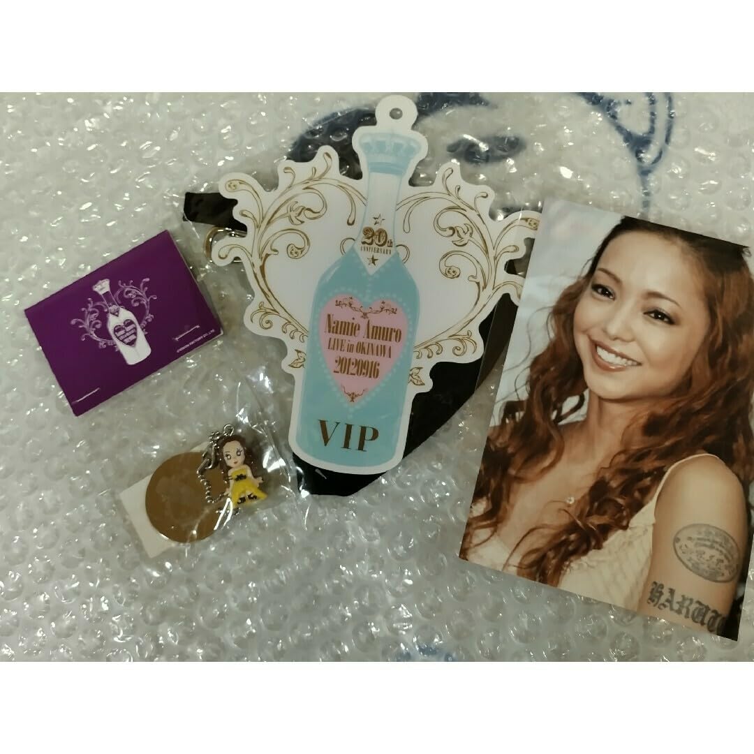 Amazon.co.jp: 安室奈美恵 フィギュアストラップB 20th＋VIPパス 沖縄 