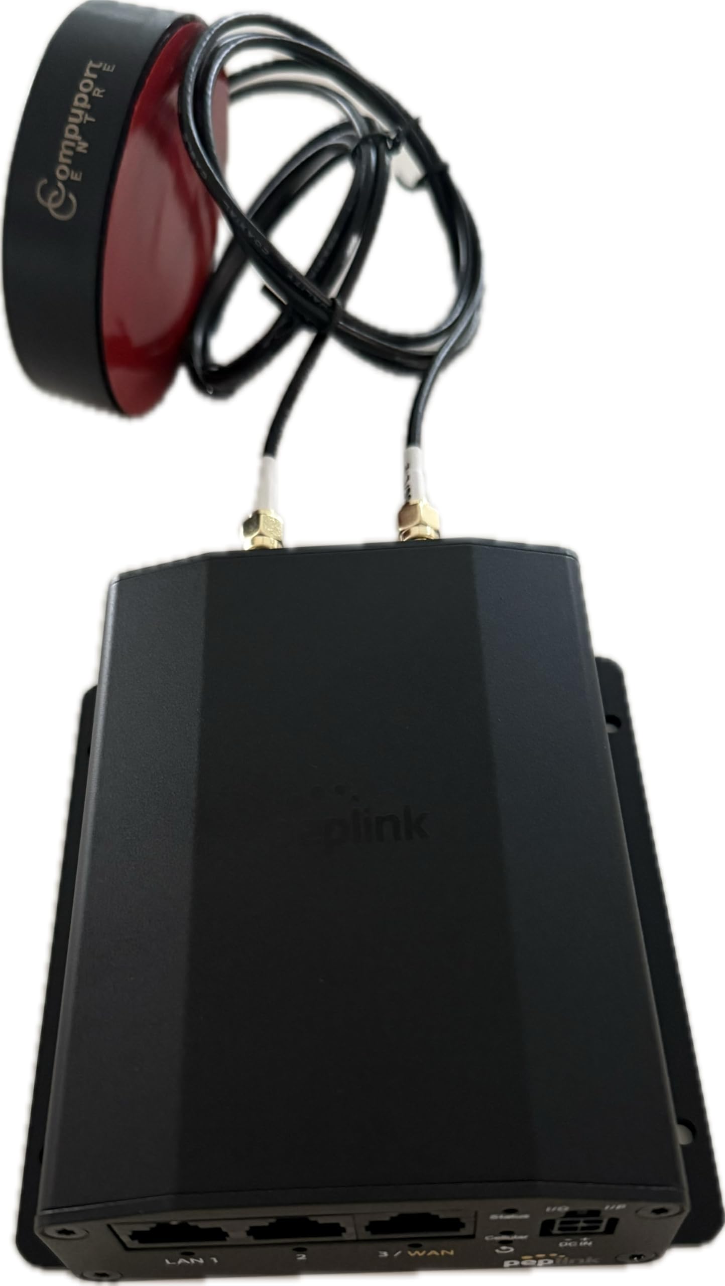 L'antenne de palet de montage magnétique et adhésif CompuPort 5G Cellular Omni-Directional est conçue pour une gamme d'applications cellulaires, y compris les appareils IoT. Câble mâle SMA double