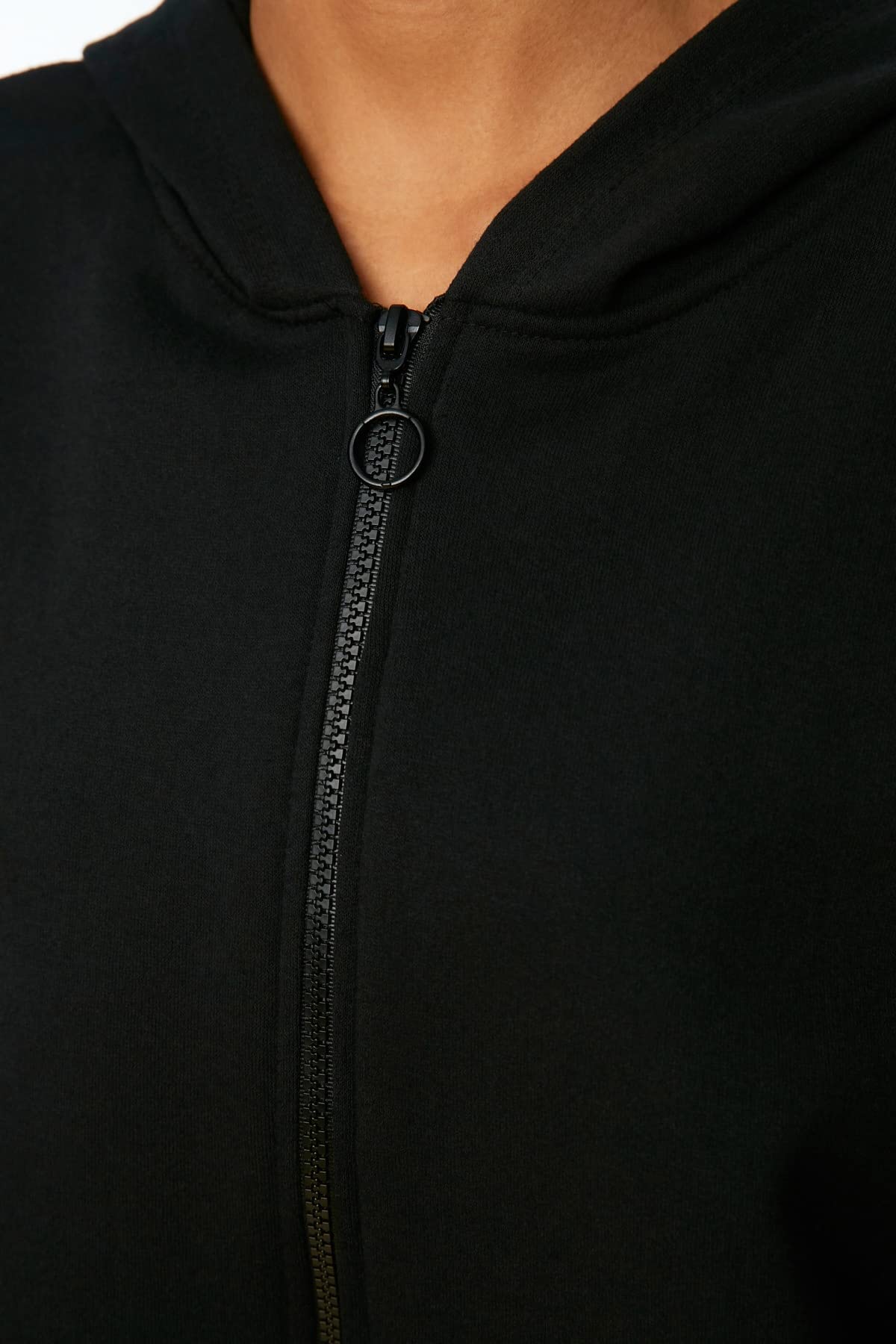 Trendyol Sweat À Capuche Noir Crop Knitted Chocard Sweat-Shirt à Capuche Femme (Lot de 1)