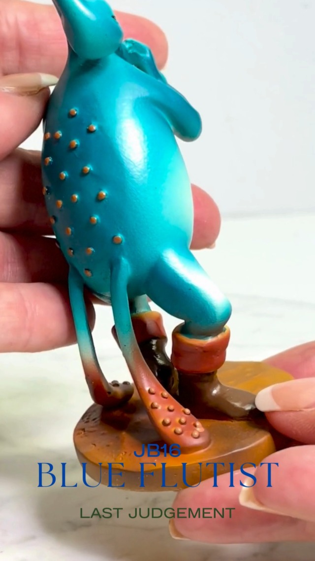 Amazon.com: Parastone Hieronymus Bosch Blue Flutist Figurine – 3D