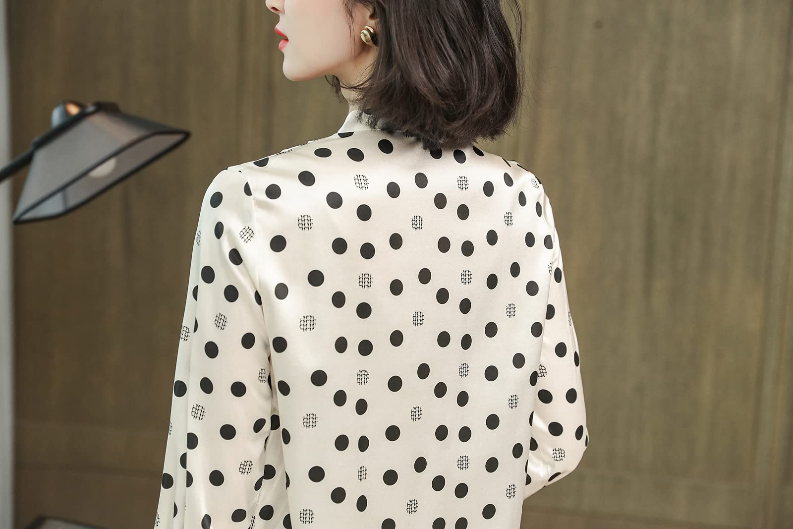 Valin Blusa de seda para mujer con estampado de puente, blusa de manga larga con cuello en V, blusa de seda, S3517