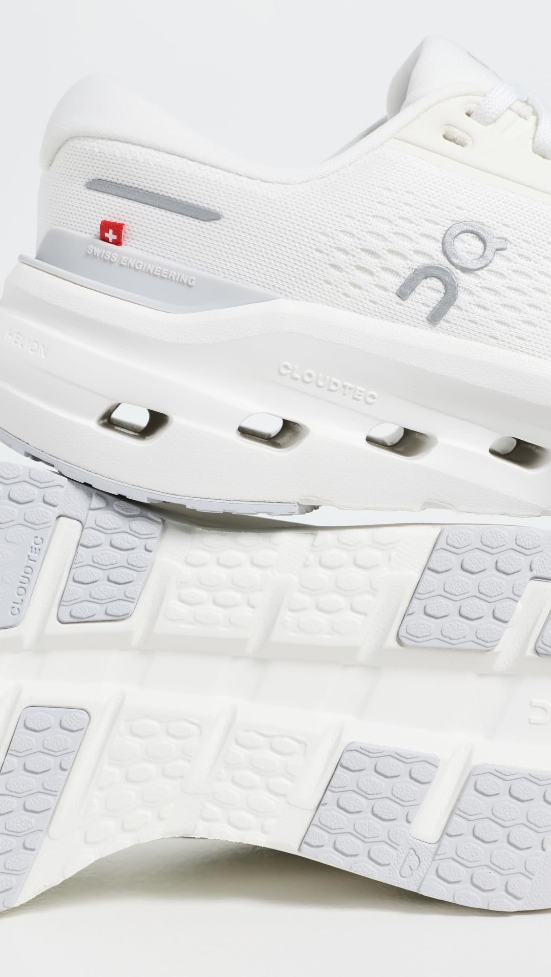 On CLOUDRUNNER 3 -