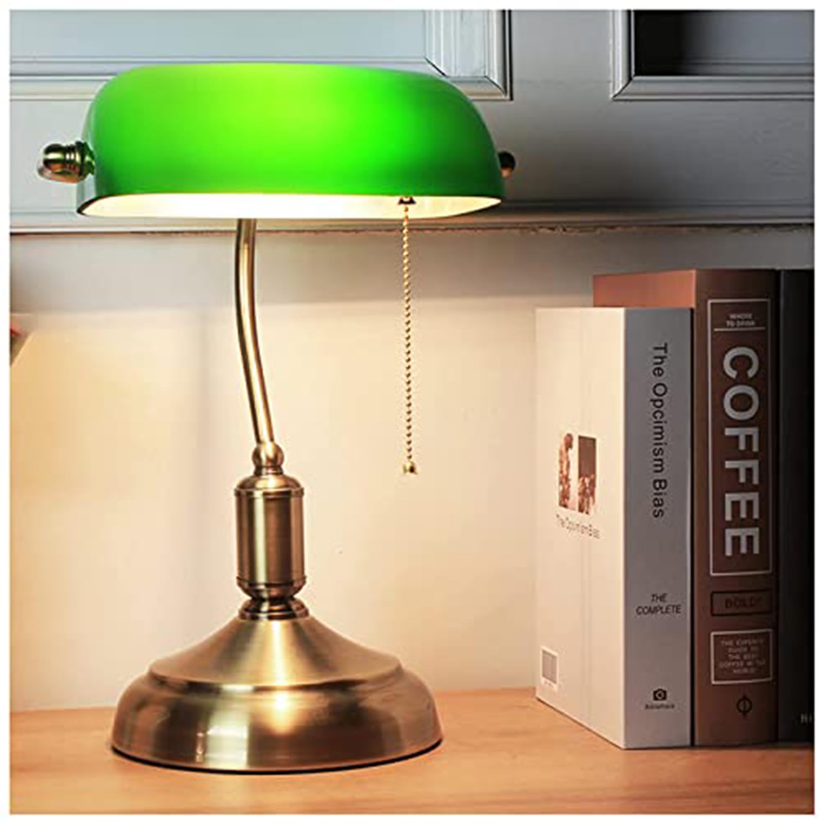 Traditionelle Bankerlampe, Schreibtischlampe, aus Metall, antik, mit Kette, Lampenschirm aus Glas, grün, Nachttischlampe für Schlafzimmer Messing Finish
