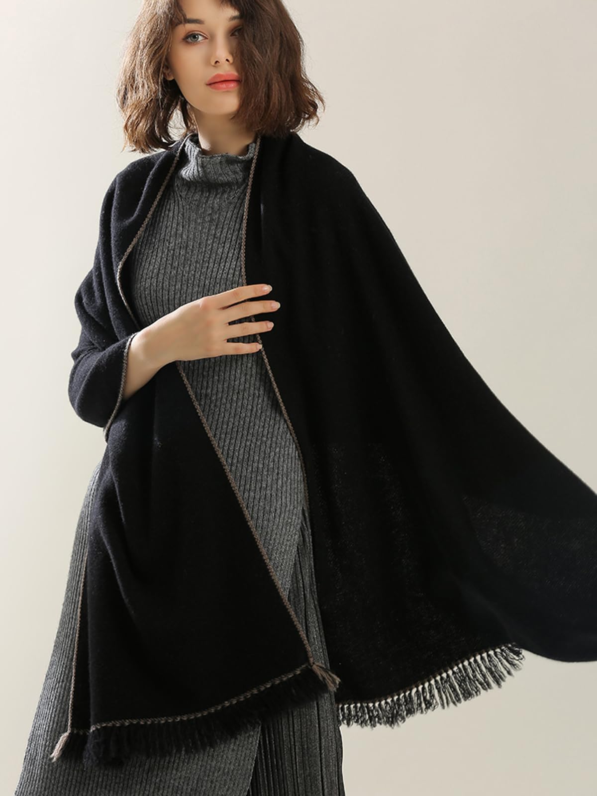 Donna Sciarpa Scialle Caldo di Lana con Nappa, Moda Lungo Grande Sciarpe Stole Sciarpa Coperta, 100% Lana Invernale Sciarpe Scialli per Sera Matrimonio Viaggi, Autunno Inverno Regalo Black F