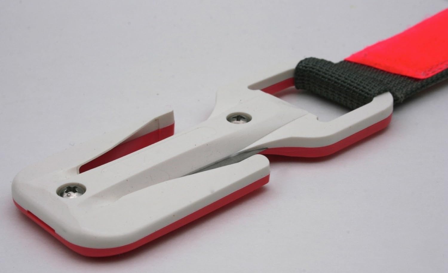 EEZYCUT Trilobite Webbing and Line Knife - Belt Mounted