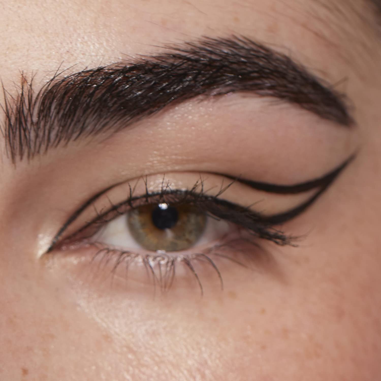 INGLOT ONE MOVE LIQUID EYELINER