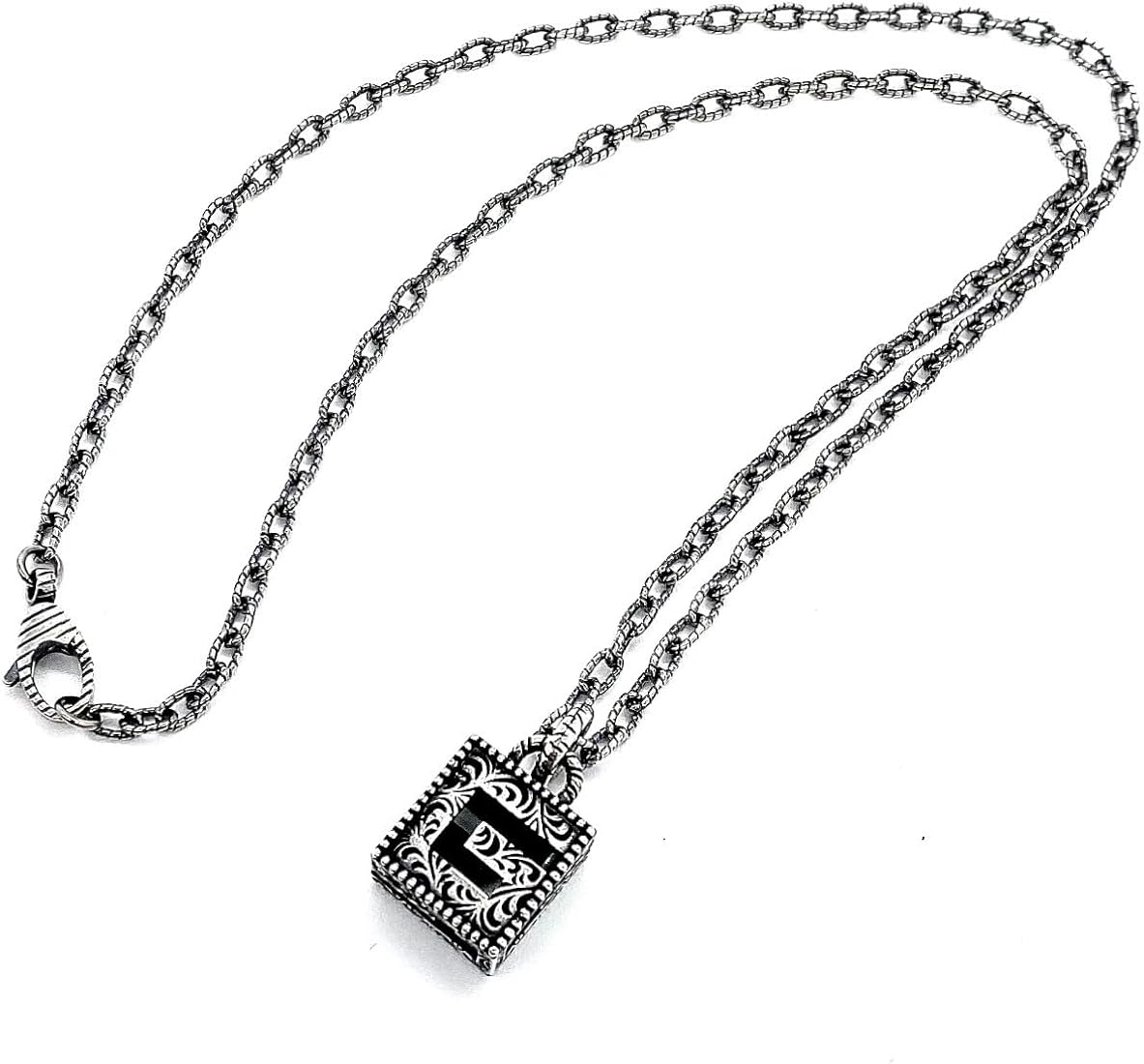 □お店で人気の商品□ グッチ ロゴ ネックレス チャーム アクセサリー