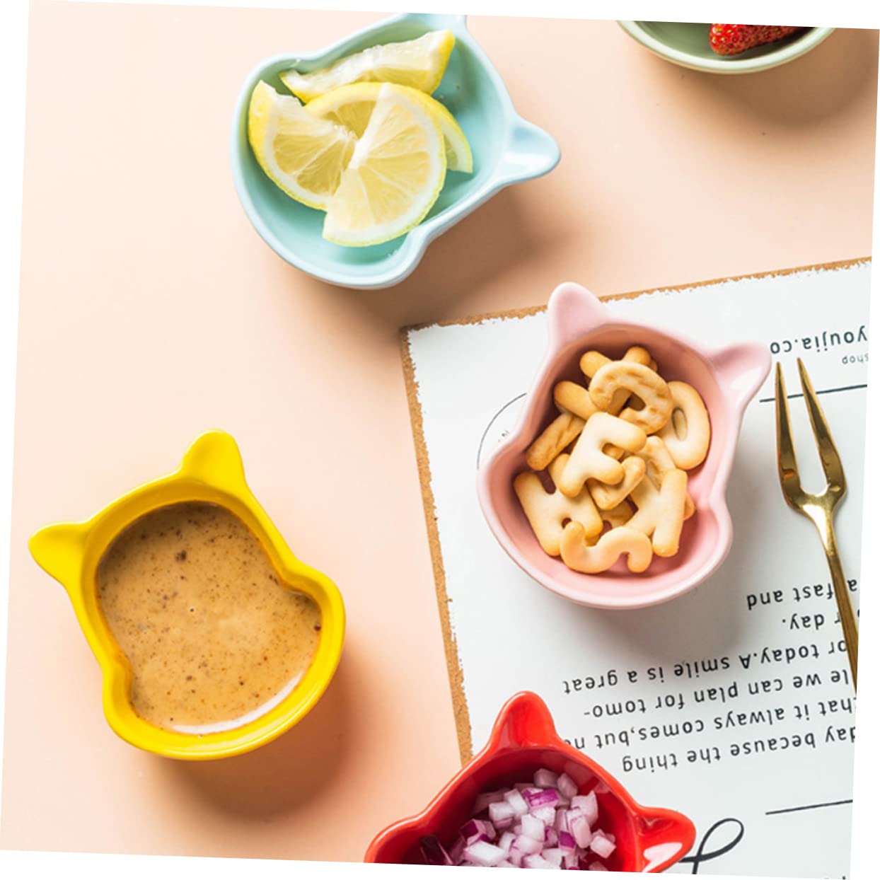 BRIGHTFUFU Ceramic Sauce Plates Set of 6 Bear Motif Dipping Dishes for Sweet Sour Mustard Soy Sauce Functional Compact Everyday Use Random Color