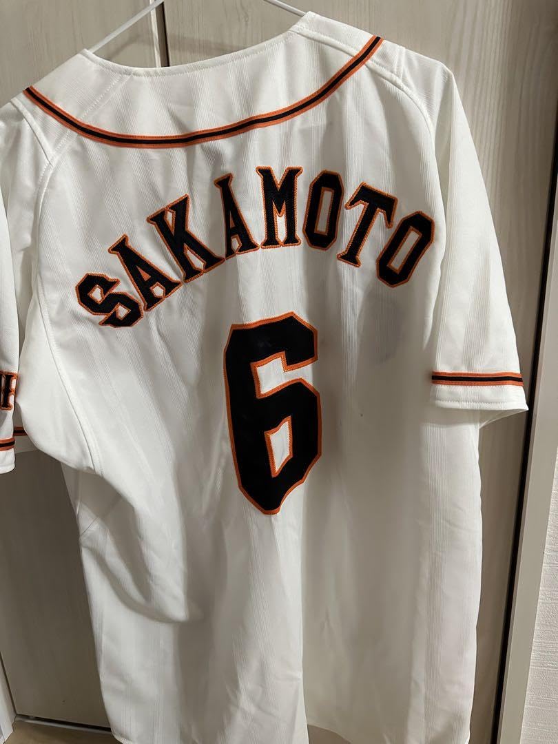 坂本勇人　サイン入り　ユニフォーム Amazon.co.jp: 読売ジャイアンツ 巨人軍 坂本勇人 ユニフォーム 2023年