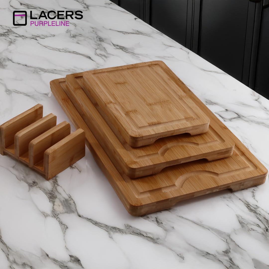 Lacers PurpleLine - Tabla de cortar de madera de bambú de 4 piezas con ranura para jugo y pies antideslizantes, juego de tabla de cortar con soporte, duradera, versátil, perfecta para cocina, carne,