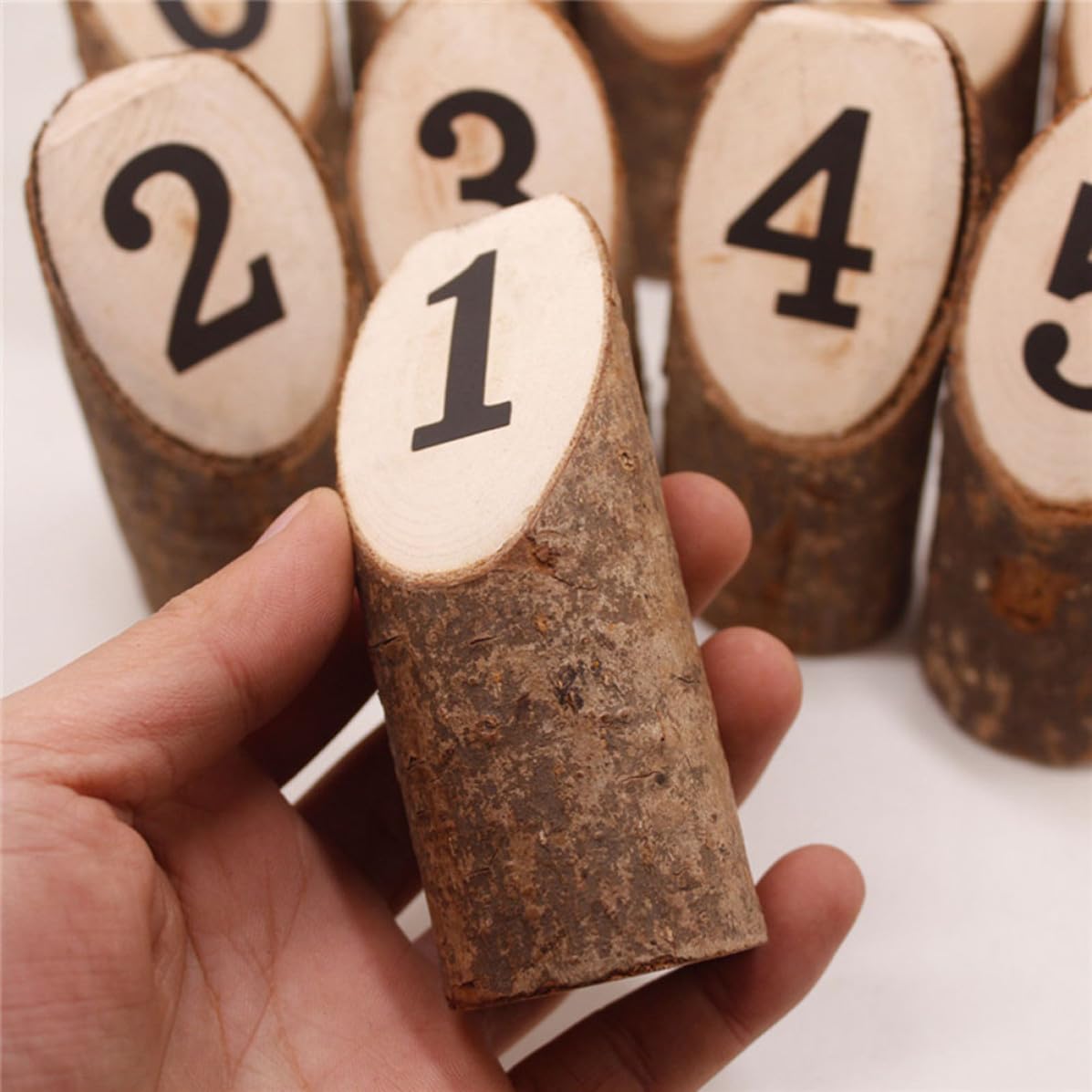 Didiseaon 20 Piezas Mini Tocones de Madera Rústica Números Impresos para