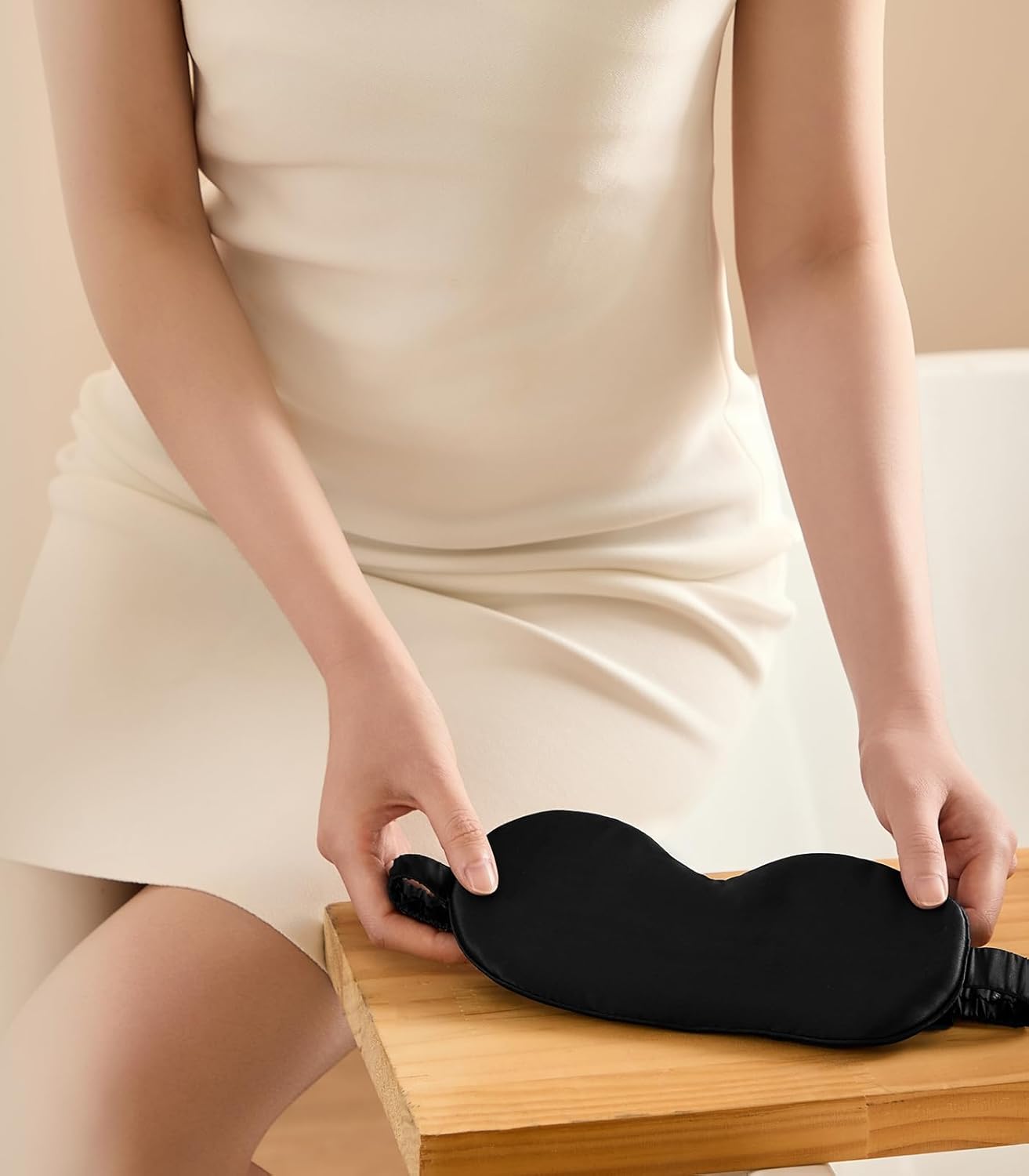 Formé & Found Formé & Found Luxury Silk Sleep Mask, 100% 6A Mulberry Silk Eye Mask for Sleeping, 22 Momme Weighted Sleep Mask for Men & Women, Eye Mask for Sleep, Blackout Sleeping Mask (Black)